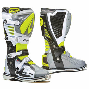 Forma Predator 2.0 Boots Closeout